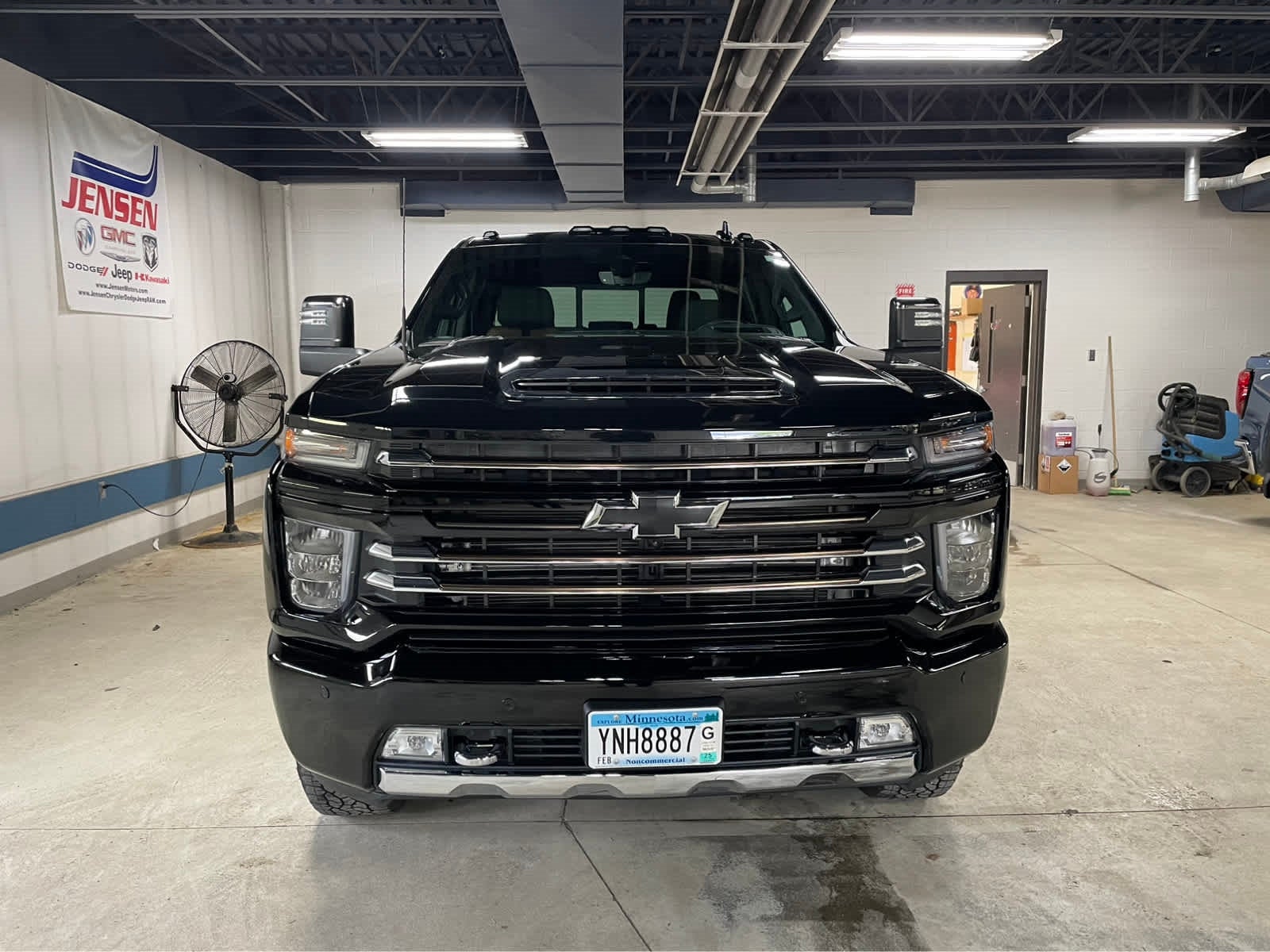 Certified 2021 Chevrolet Silverado 3500HD High Country with VIN 1GC4YVEY8MF147126 for sale in New Ulm, Minnesota