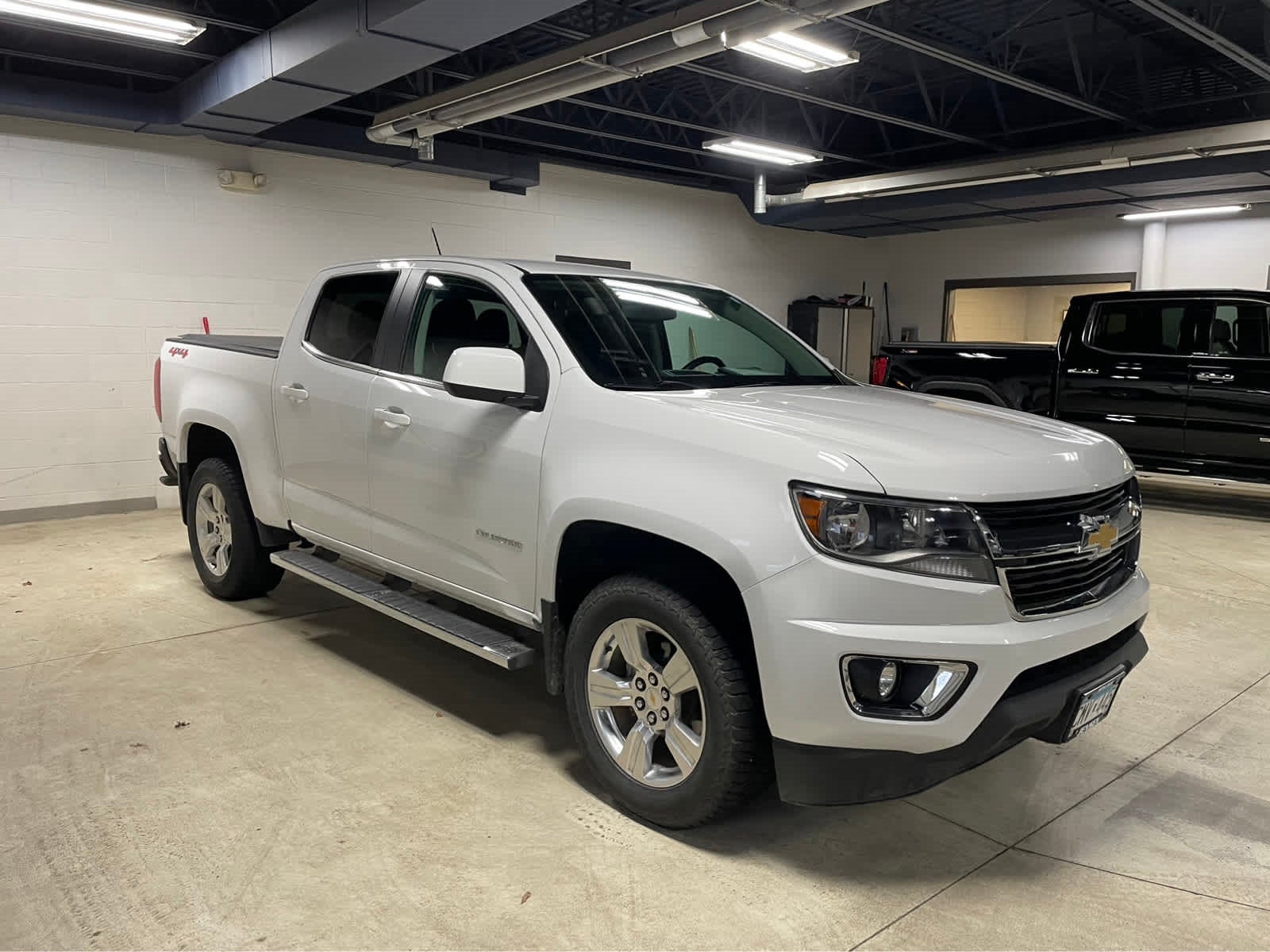 Used 2018 Chevrolet Colorado LT with VIN 1GCGTCEN7J1297761 for sale in New Ulm, Minnesota