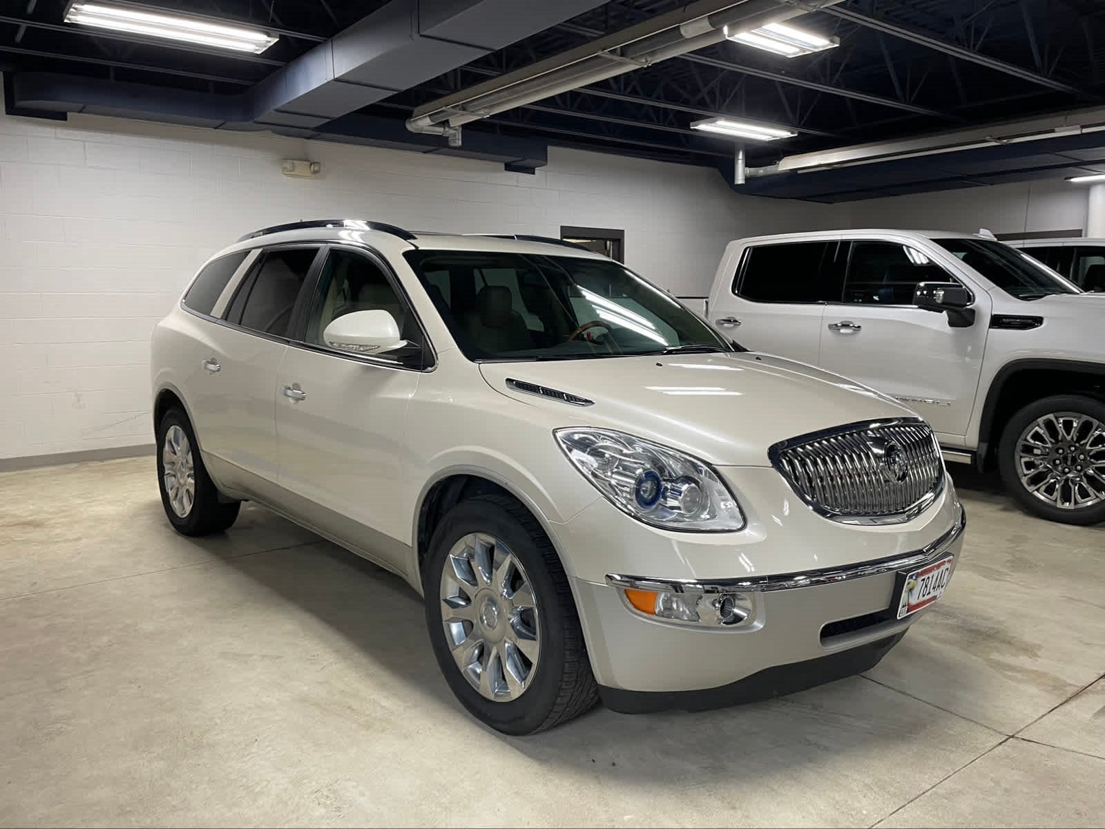 Used 2012 Buick Enclave Premium with VIN 5GAKVDED9CJ112423 for sale in New Ulm, Minnesota